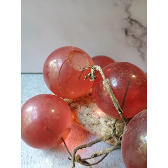 Vintage MCM Magenta Pink‎ Large Lucite Grape Cluster On Drift Wood Fragile State - Picture 4 of 8